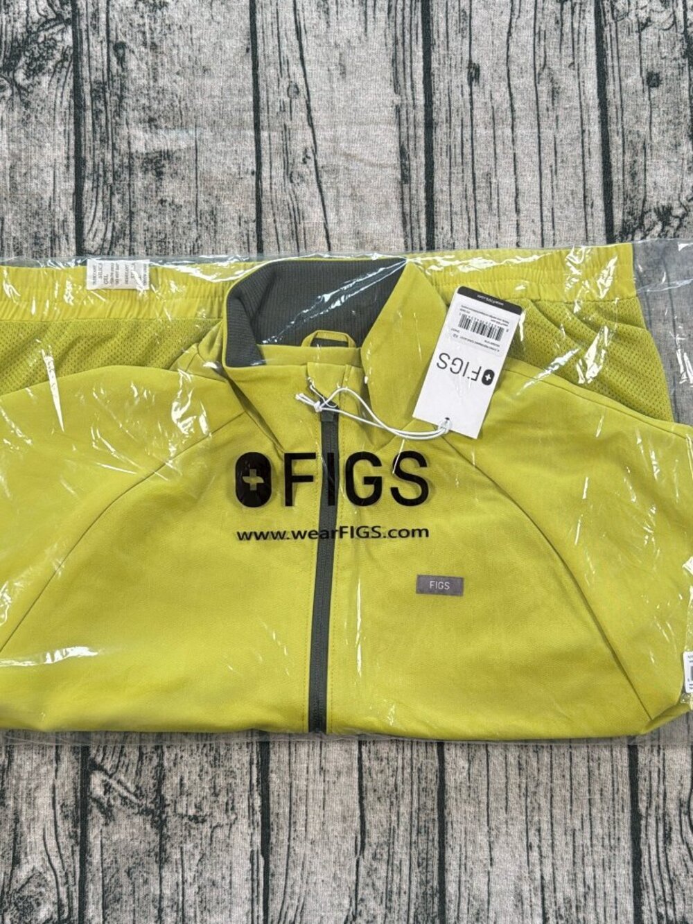 FIGS Sydney Performance Scrub Jacket Womens XS Bonsai/Chartreuse Zip Up NWT